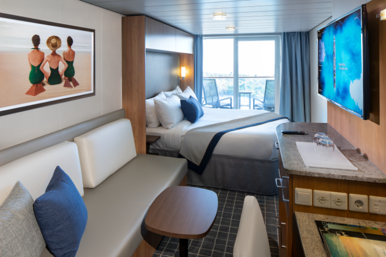 6 sil concierge balcony